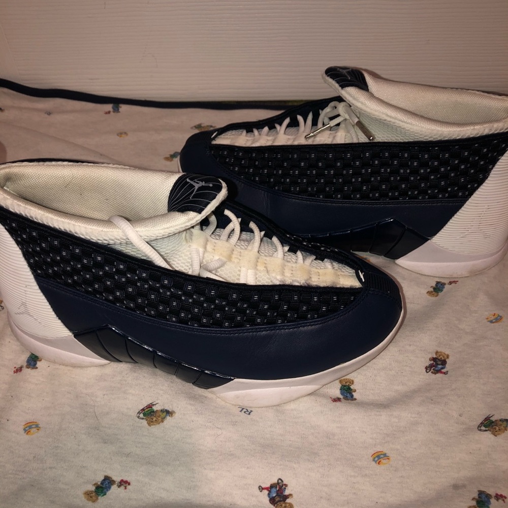 Men’s obsidian Jordan 15s size 8
